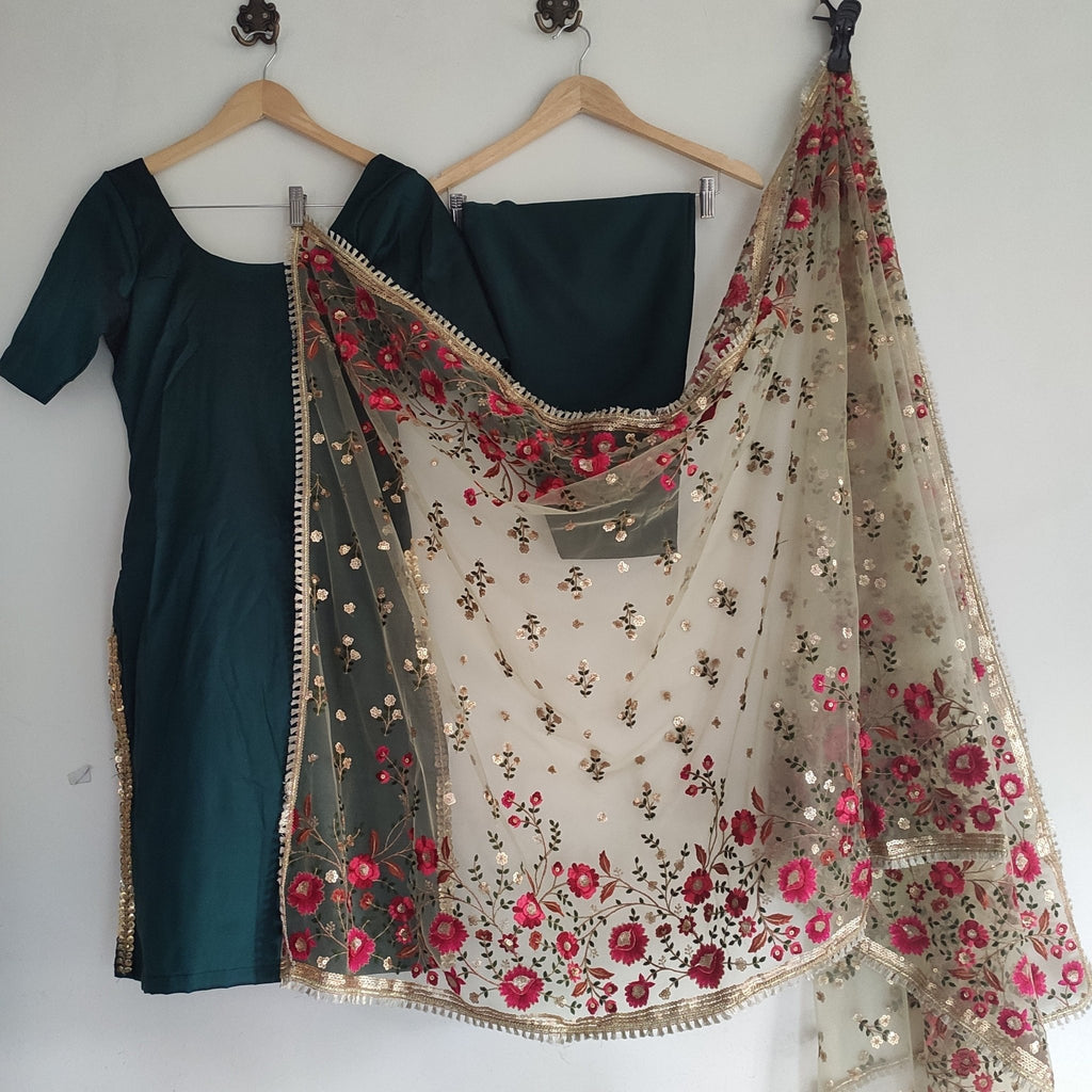 Bottle green kurta pants with full embroidered heavy floral dupatta - Neel Creations By Saanvi