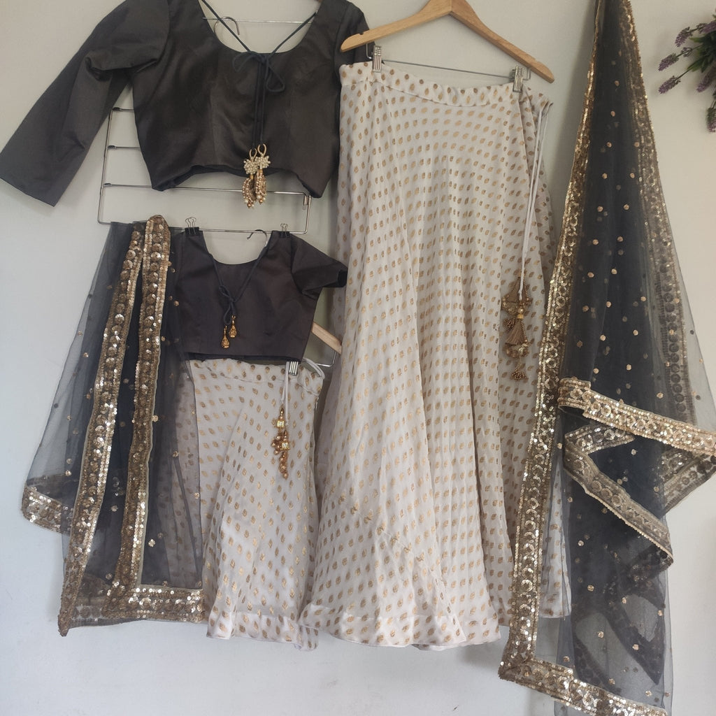 Matching Mother Daughter Dresses – South India Fashion